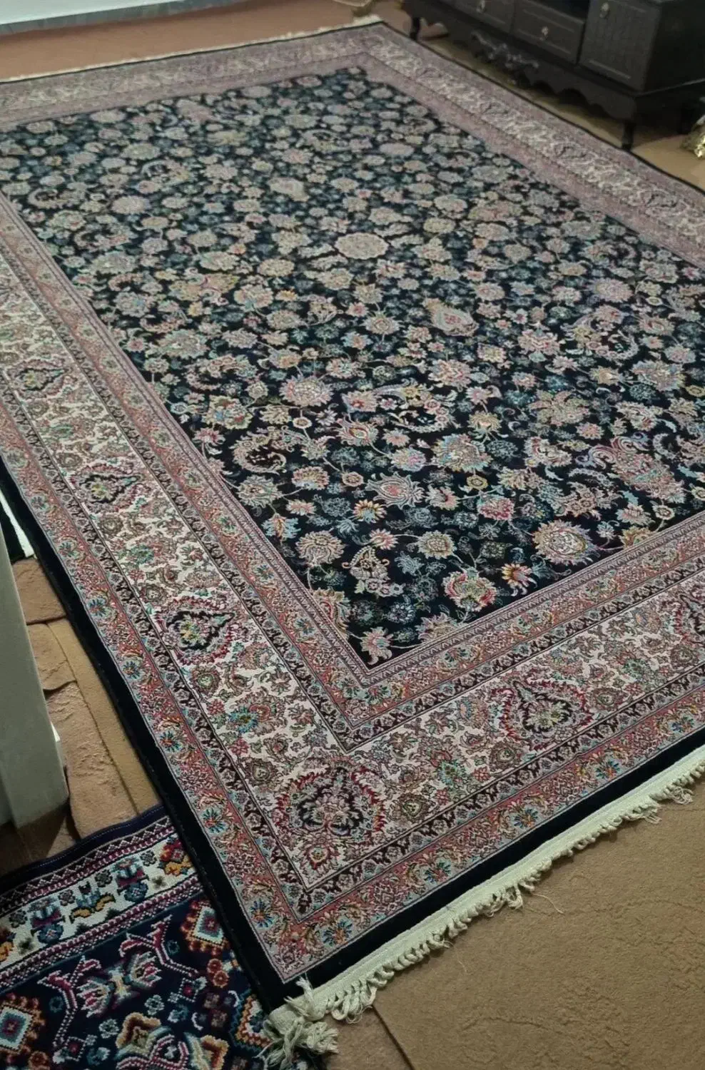 دوعدد فرش۹متری افشان ۷۰۰ شانه۲۵۵۰ تراکم ضخامت بالا|فرش|اراک, |دیوار