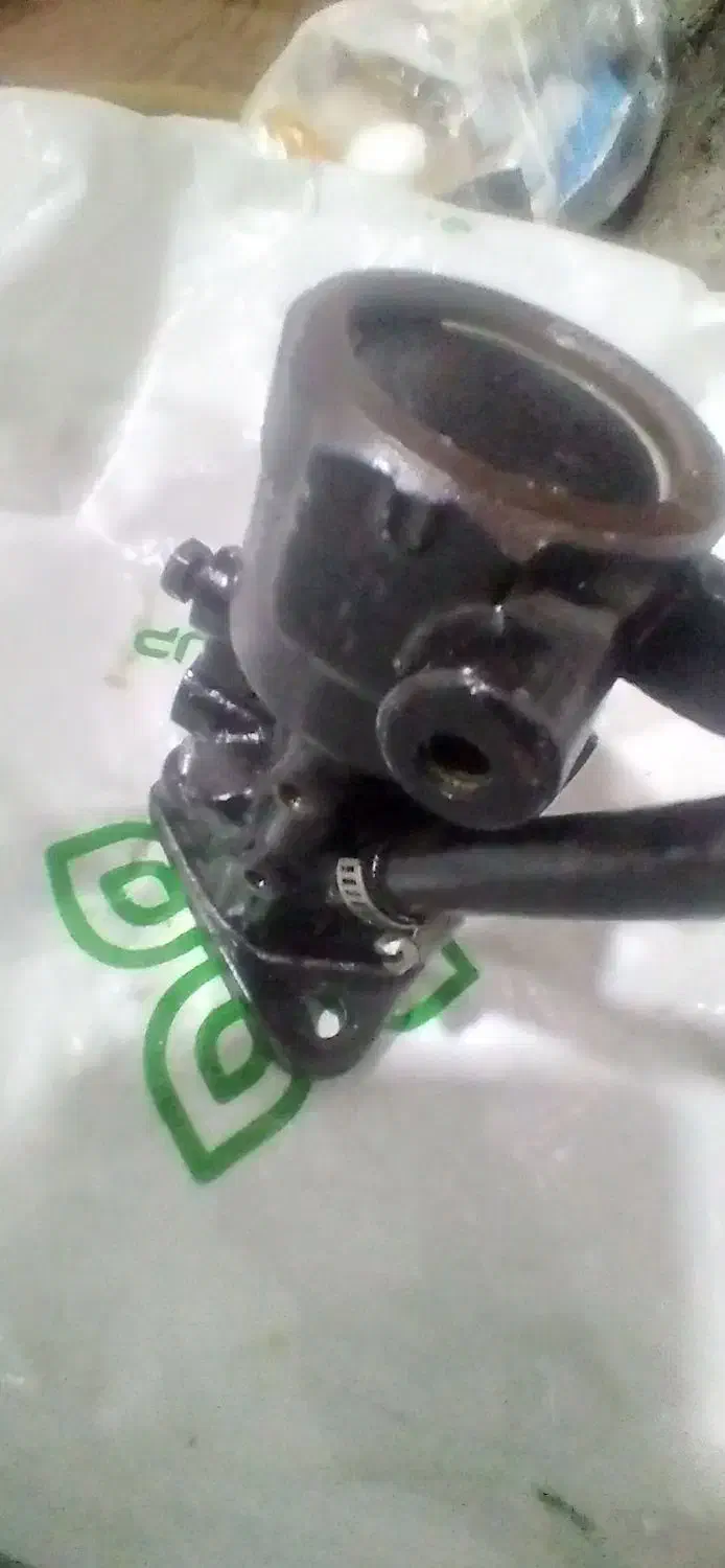 پمپ ترمز زانتیا و گللگیر عقب|قطعات یدکی و لوازم جانبی|رودسر, |دیوار