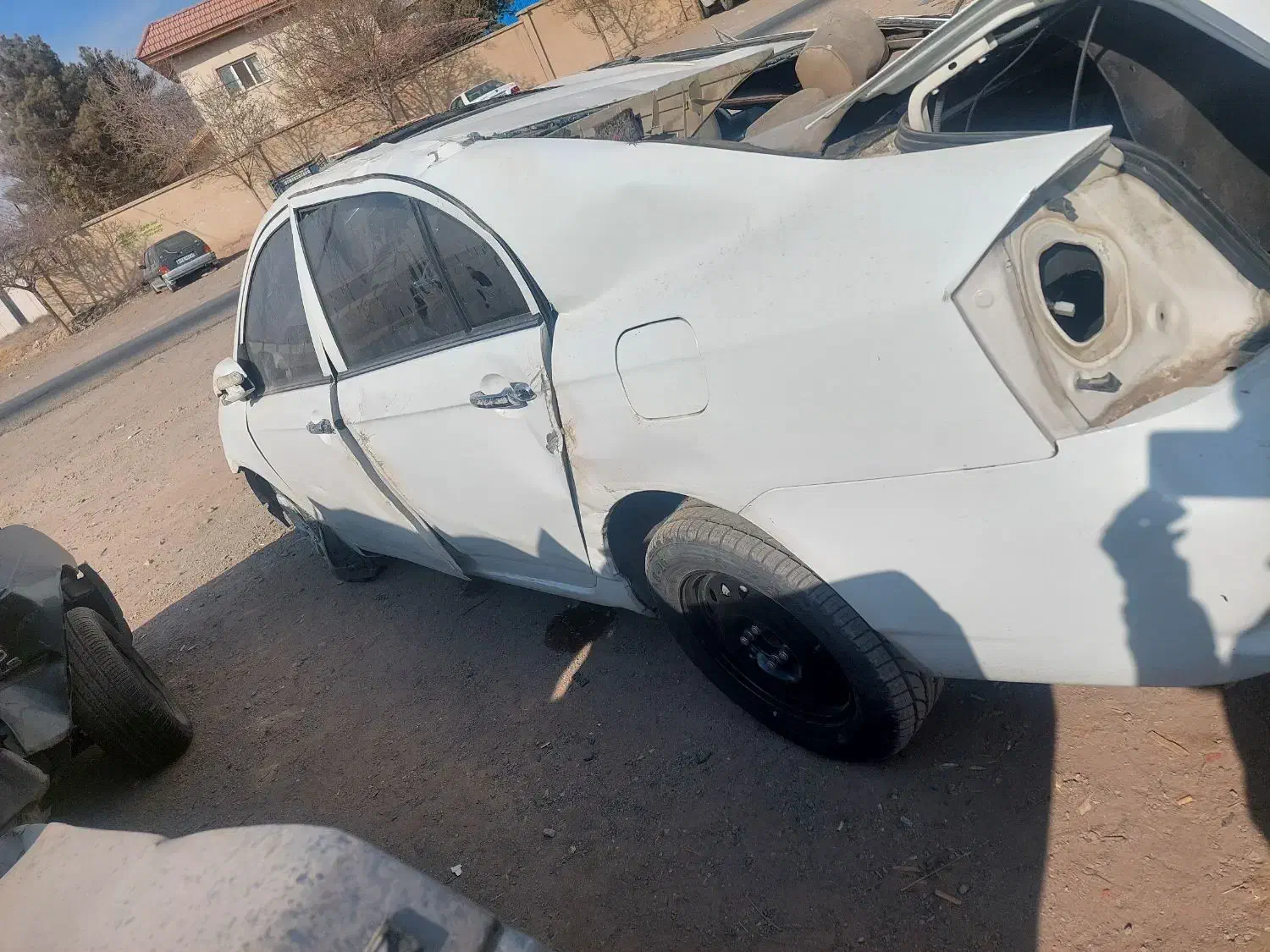 لیفان ۶۲۰ مدل ۹۳ موتور ۱۸۰۰سی سی تصادفی|خودرو سواری و وانت|تهران, وردآورد|دیوار