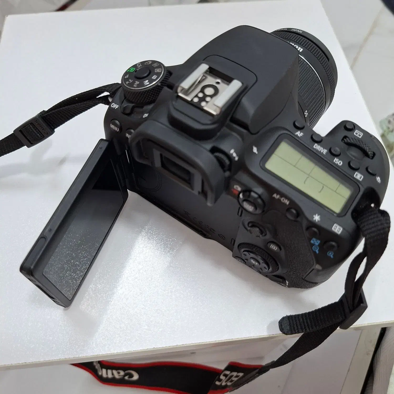 دوربین کنون 90dبا لنز۱۸-۵۵،رم۱۲۸،باطری زاپاس و.|دوربین عکاسی و فیلم‌برداری|قم, در بهشت|دیوار