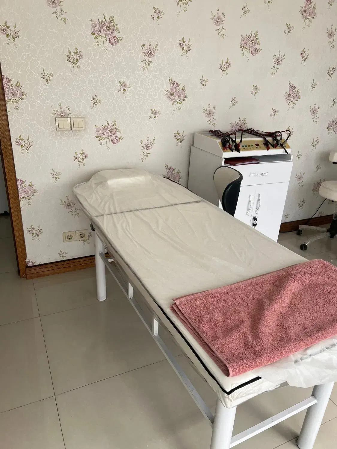 همکاری در لاین زیبایی در مرکز پزشکی|استخدام درمانی، زیبایی، بهداشتی|اصفهان, باغ نگاره|دیوار