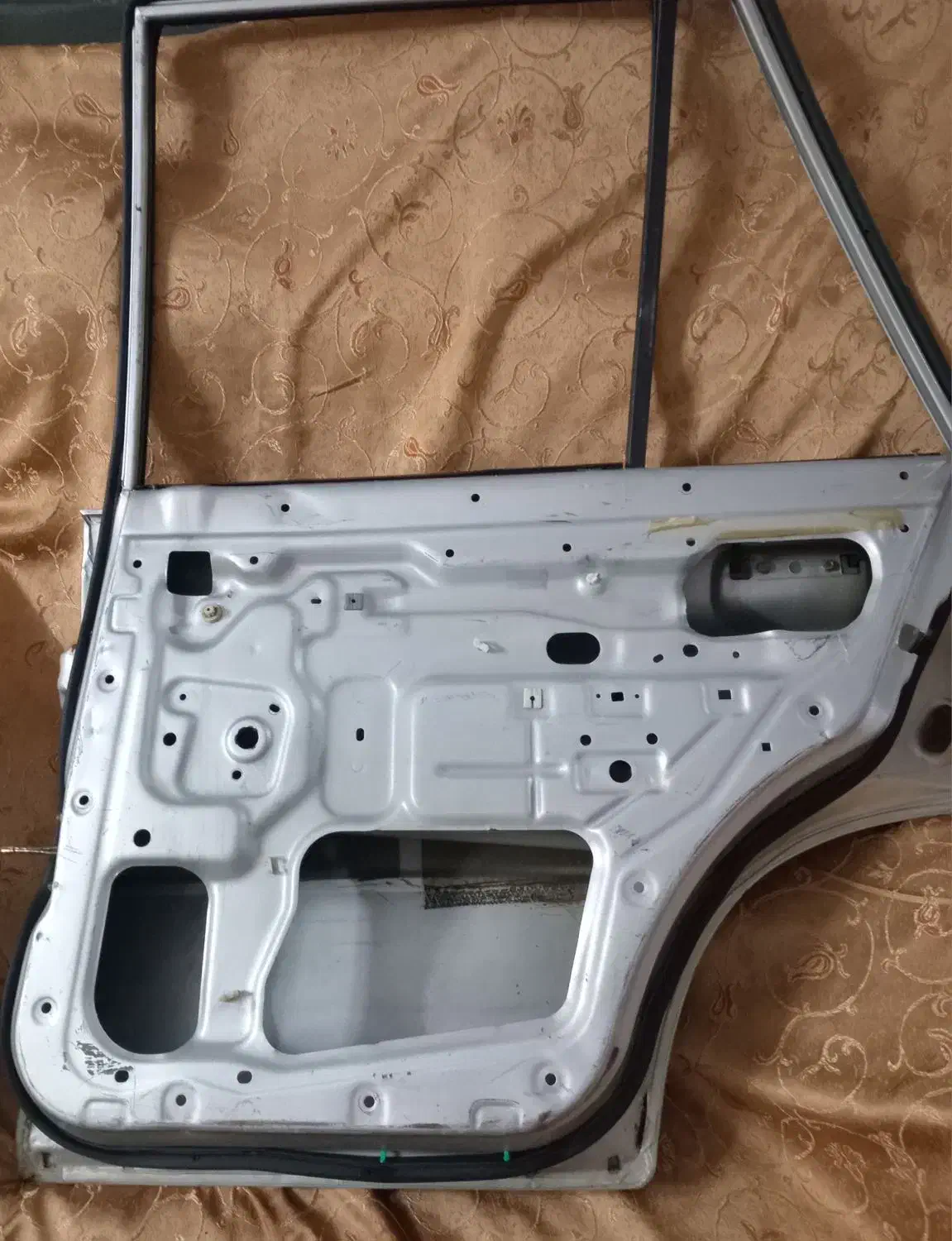 درب عقب شاگرد و راننده پراید|قطعات یدکی و لوازم جانبی|فردیس, نگارستان|دیوار