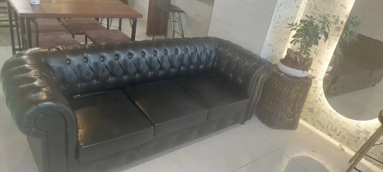 مبل ۳ نفره چستر امریکایی چرم|مبلمان خانگی و میز عسلی|یزد, |دیوار