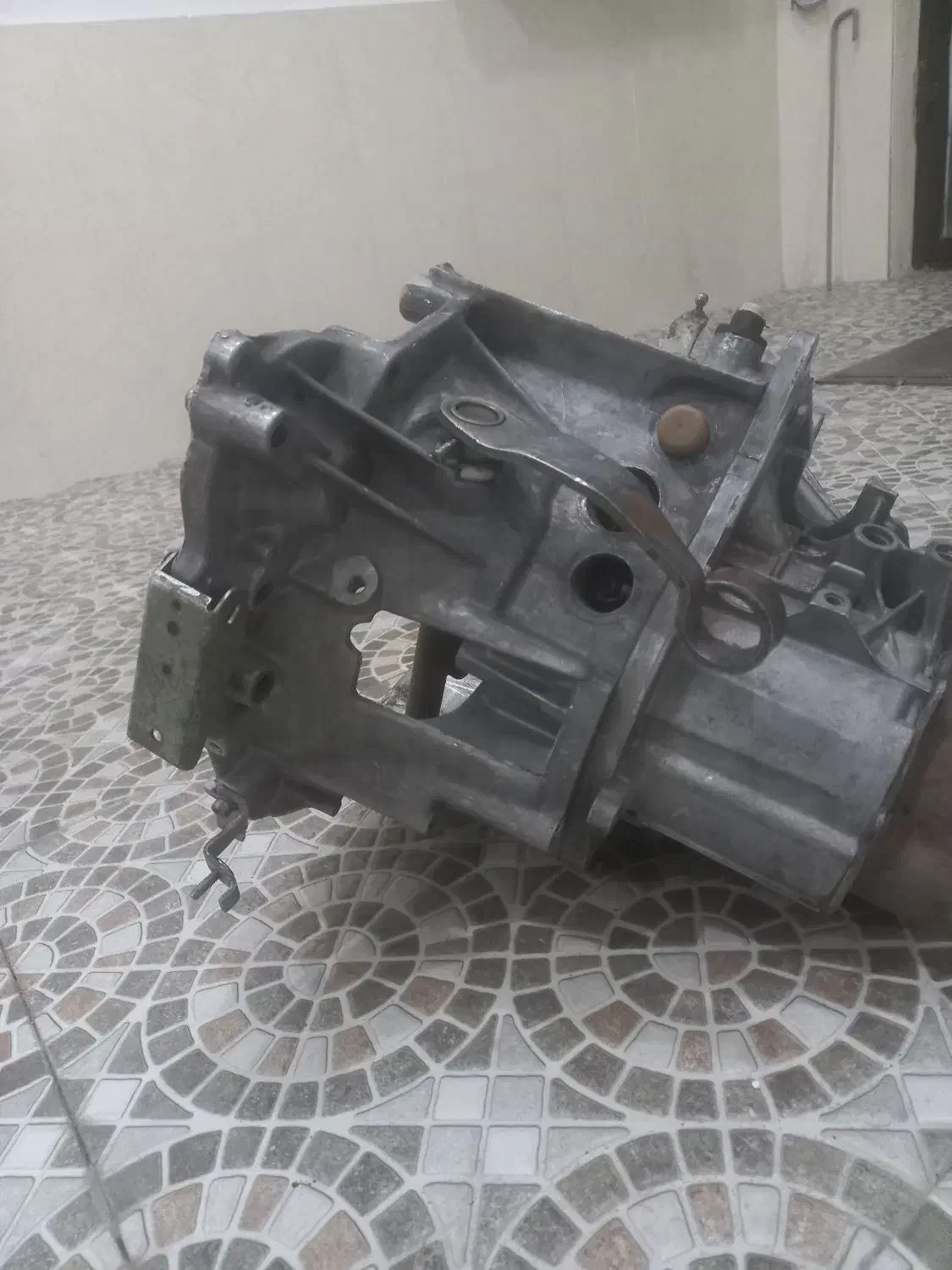 گیربکس پژو.|قطعات یدکی و لوازم جانبی|عجب شیر, |دیوار