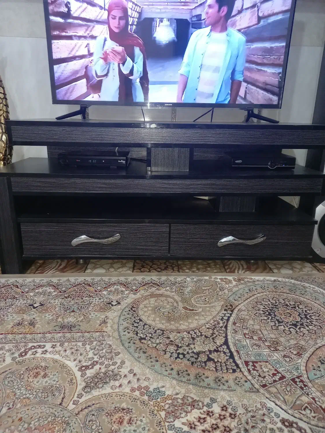 میز تلوزیون جدید در حدود بدون حتی یه خال|میز تلویزیون|قنوات, |دیوار