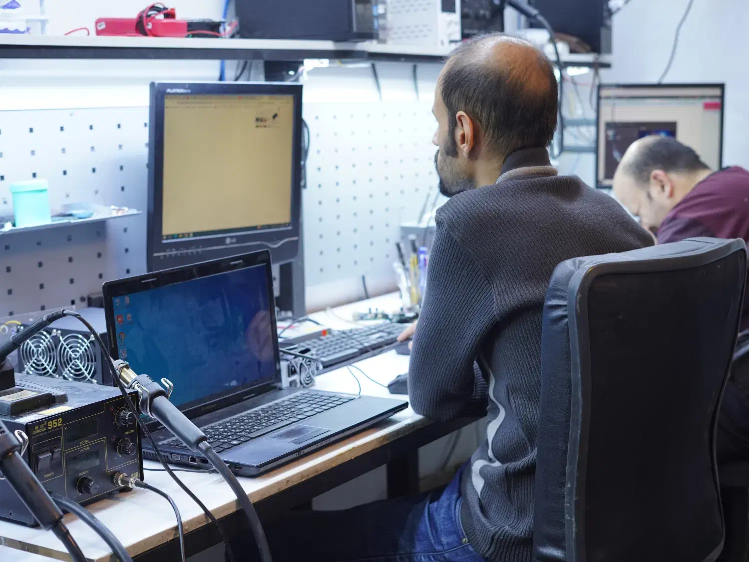 تعمیر هشبرد و پاور ماینر با تحویل سریع و گارانتی|خدمات رایانهای و موبایل|کرمان, |دیوار