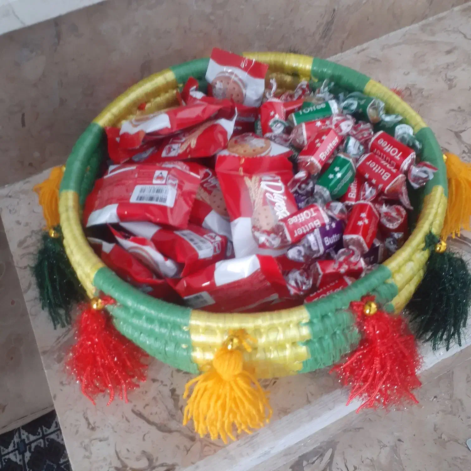 سبدی وتویزه وجاشکلاتی|صنایع دستی و سایر لوازم تزئینی|لردگان, |دیوار