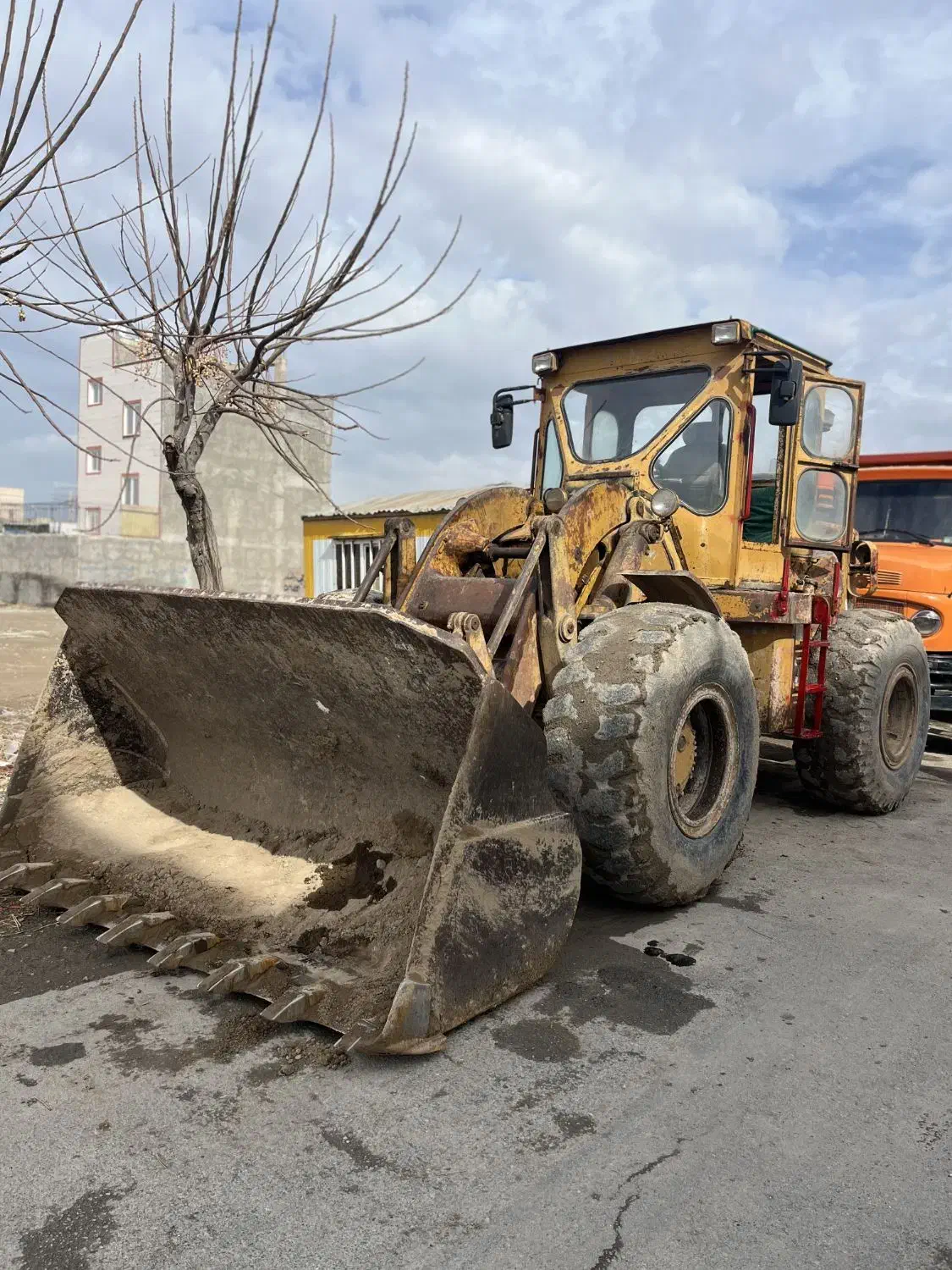 لودر ۹۵۰کاترپیلار|خودرو سنگین|رباط‌کریم, الارد|دیوار