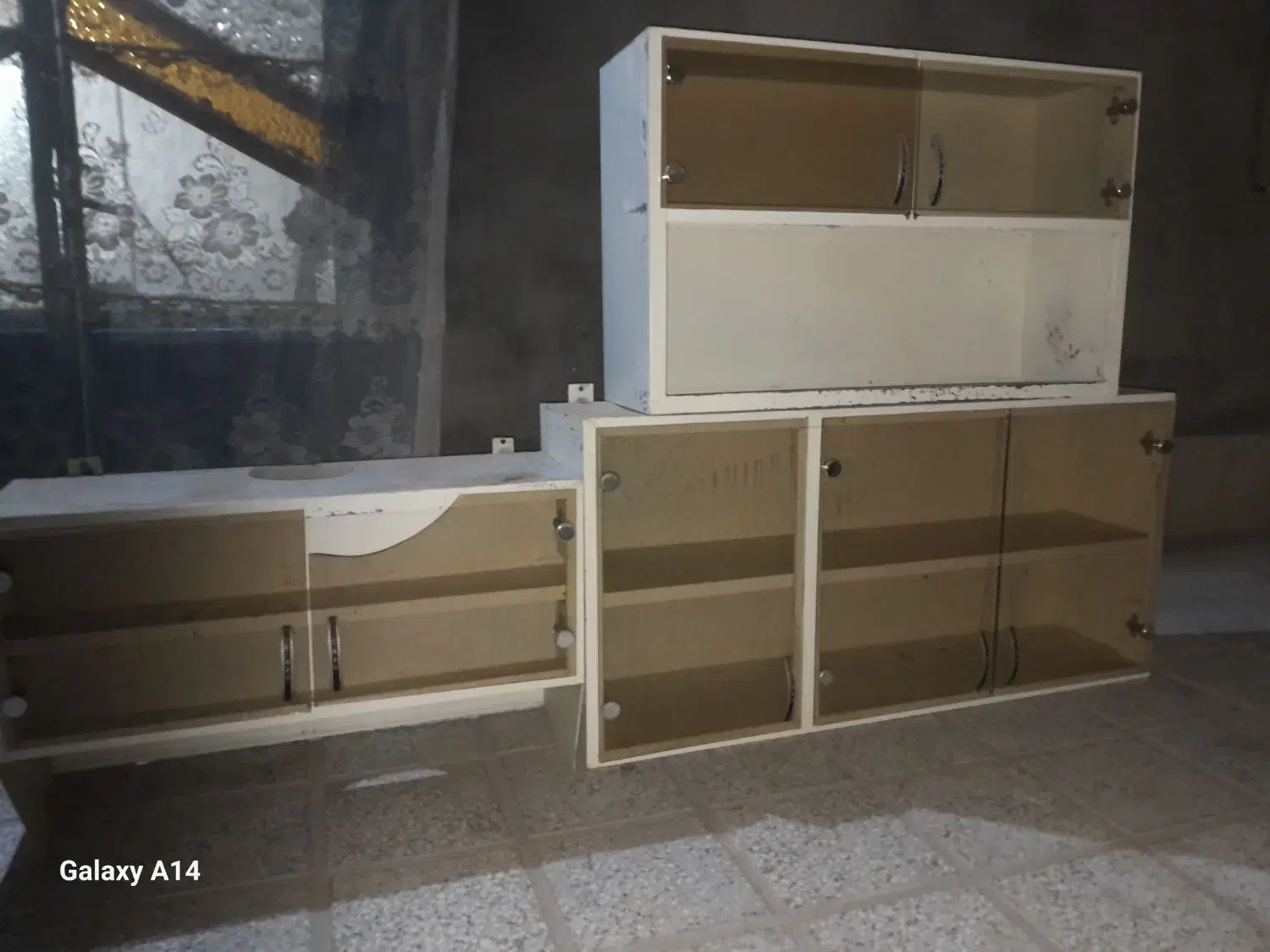 فلزی|هود|گناباد, |دیوار