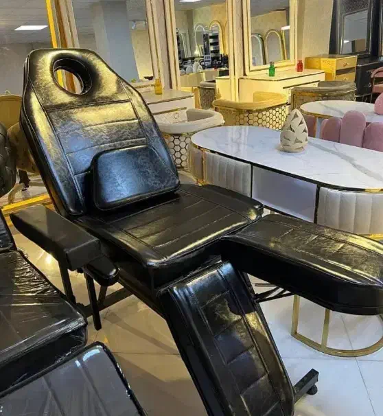 تخت آرایشگاهی فشیال و مژه و تتو تجهیزات محمد|آرایشگاه و سالن‌های زیبایی|اصفهان, ناصرخسرو|دیوار