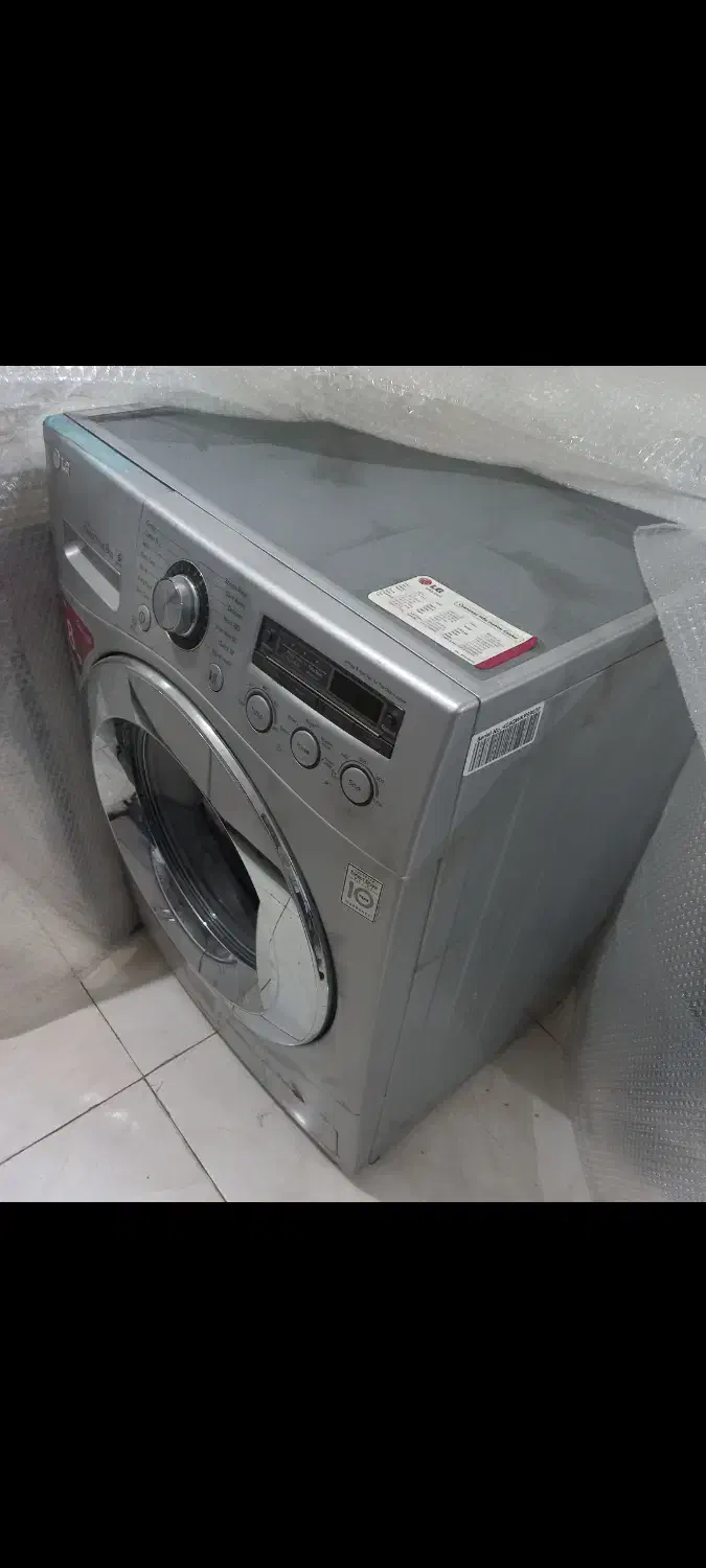 ماشین لباسشویی ۸ کیلویی LG|ماشین لباسشویی و خشککن لباس|تهران, خاک سفید|دیوار