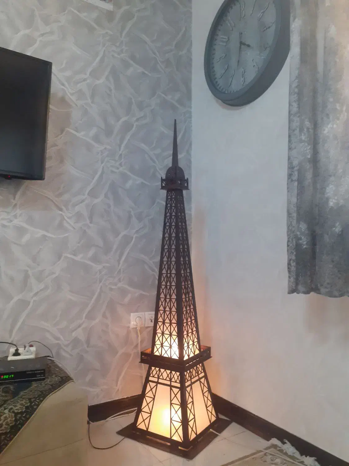 چراغ خواب برج ایفل|چراغ خواب و آباژور|شیراز, بریجستون|دیوار