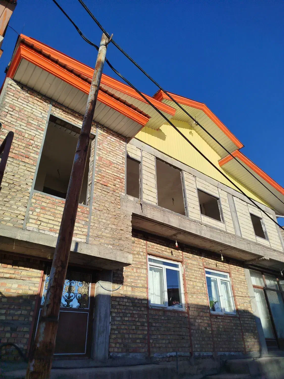 اجرای شیروانی برادران آقابابایی|خدمات پیشه و مهارت|میانه, |دیوار