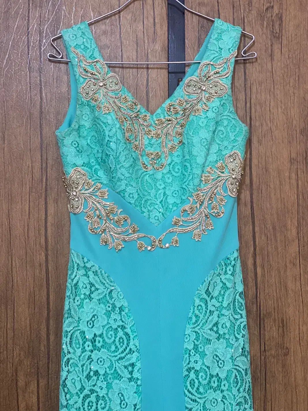 لباس مجلسی|لباس|بابل, |دیوار