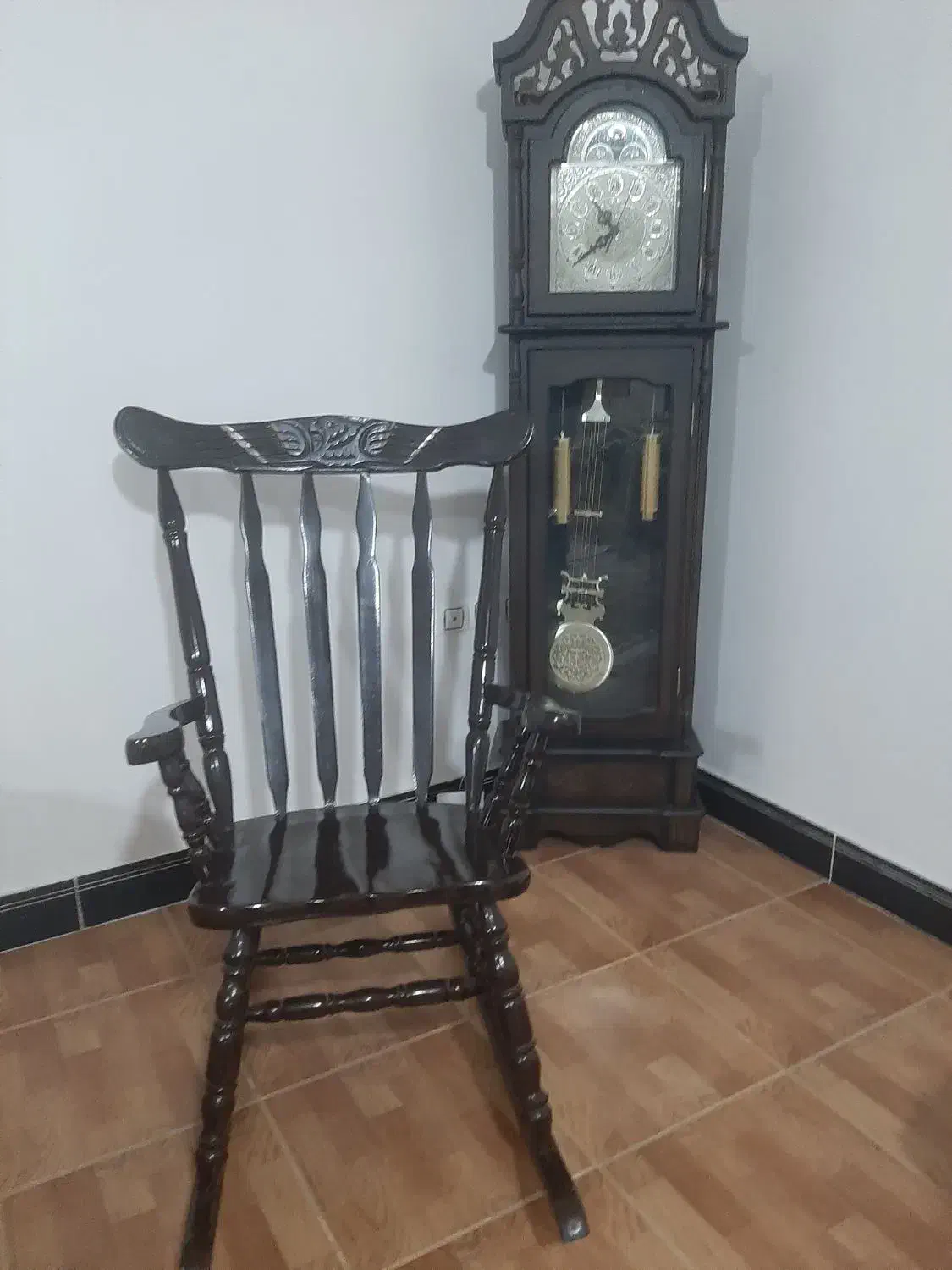 فروش ساعت ایستاده و صندلی راک|مبلمان خانگی و میز عسلی|الوند, |دیوار