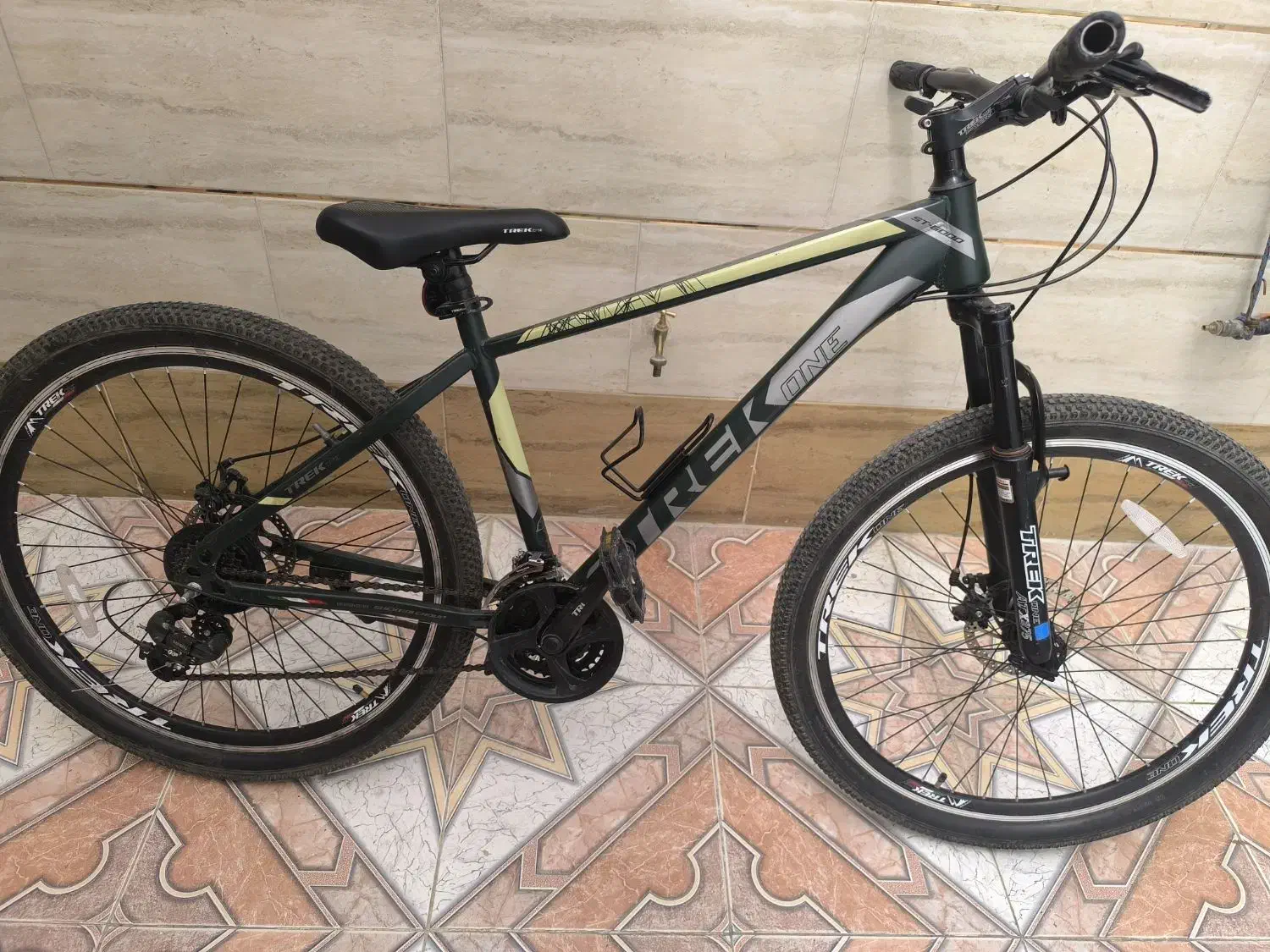 دوچرخه ترک وان|دوچرخه، اسکیت، اسکوتر|ابریشم, |دیوار