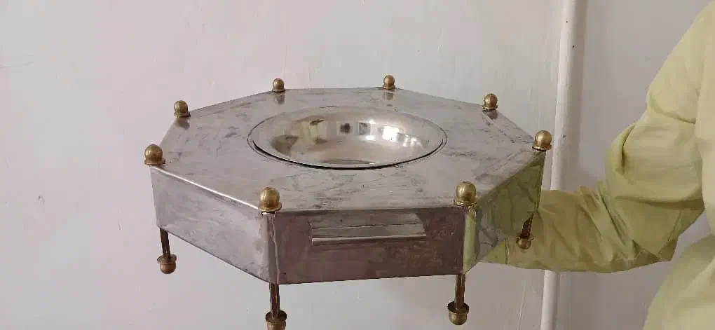 منقل استیل پایه برنجی|کلکسیون اشیاء عتیقه|خمین, |دیوار