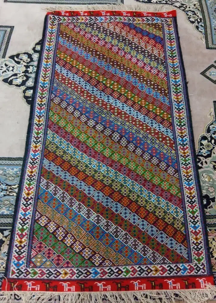 فرشینه|گلیم، جاجیم، گبه|فاروج, |دیوار