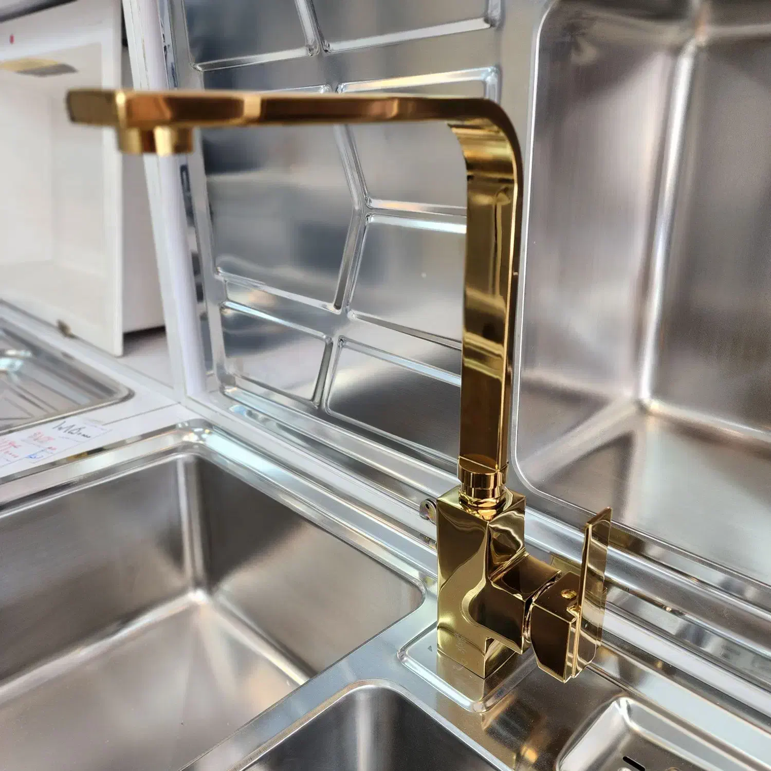 شیر ظرفشویی طلایی سیمینه|مصالح و تجهیزات ساختمان|رشت, پارک شهر|دیوار