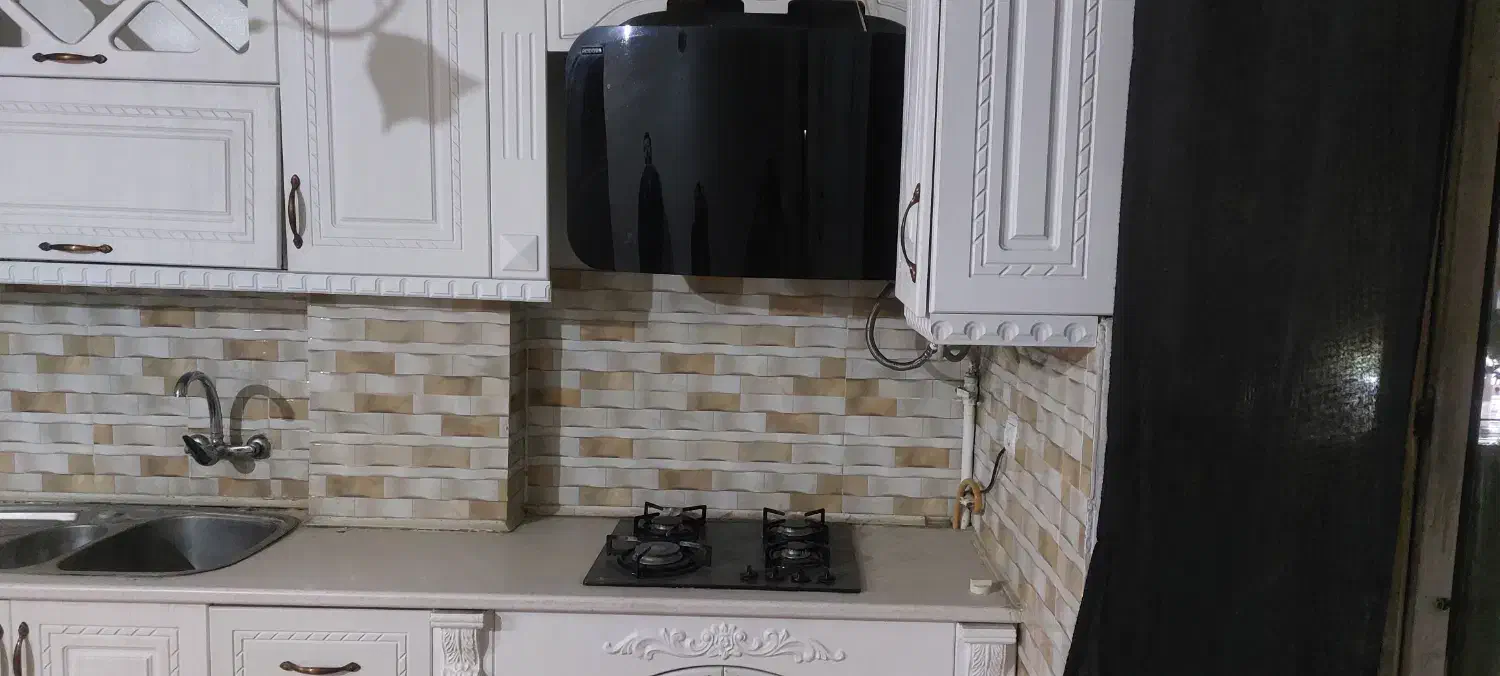 کابینت ممبران با صفحه گاز رومیزی اخوان و هود سینک|اجاق گاز و لوازم برقی پخت‌وپز|اسلام‌شهر, شهرک واوان|دیوار