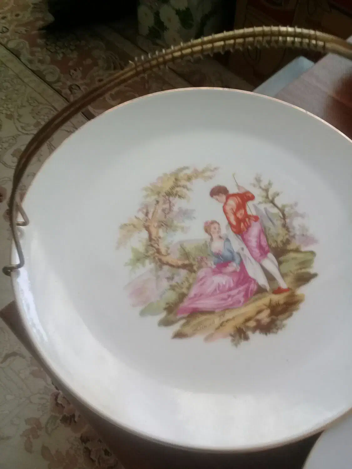 کیک خوری|ظروف سرو و پذیرایی|اصفهان, شیخ اشراق|دیوار