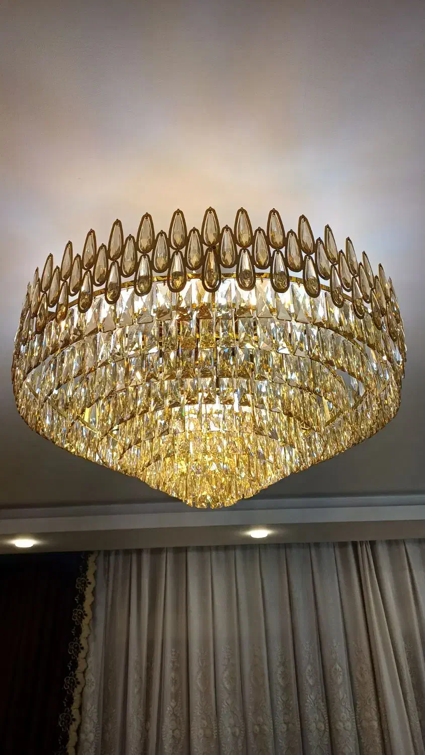 لوستر|لوستر و چراغ آویز|شاهین‌شهر, خانه کارگر|دیوار