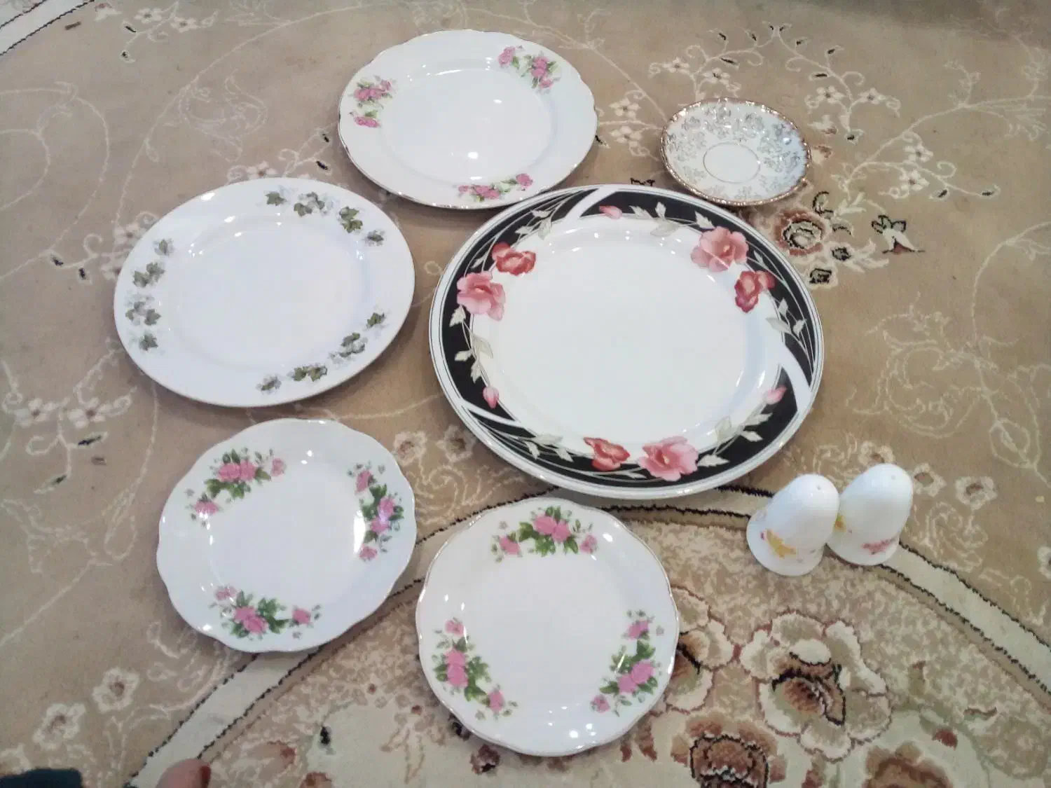 بشقاب|ظروف سرو و پذیرایی|قم, نوبهار|دیوار