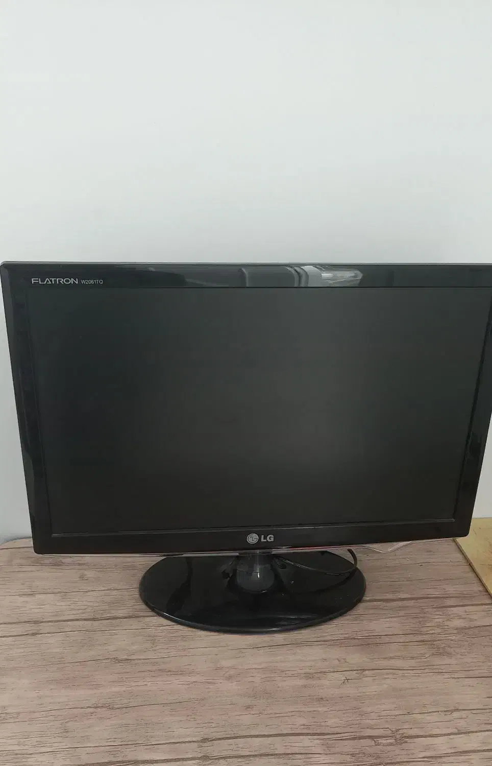 کامپیوتر خانگی|رایانه رومیزی|بروجرد, |دیوار