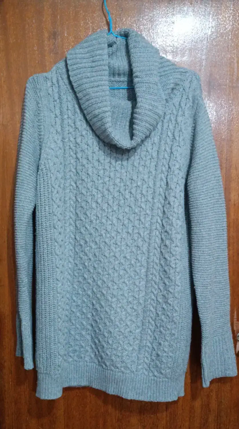 بلوز|لباس|رشت, ساغری سازان|دیوار