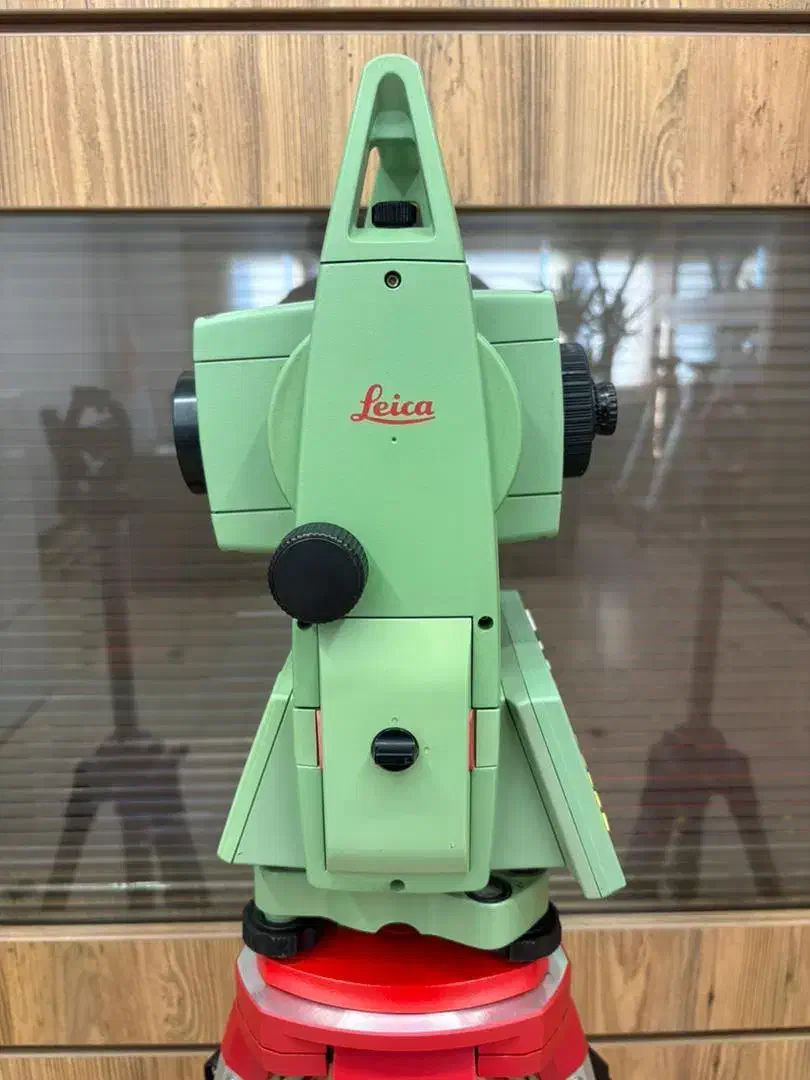 دوربین نقشه برداری لایکا مدل TC803|ماشینآلات صنعتی|تهران, دریا|دیوار