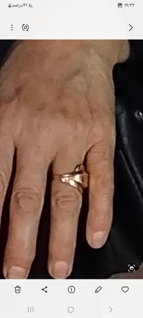 گمشده|اشیا|تاکستان, |دیوار