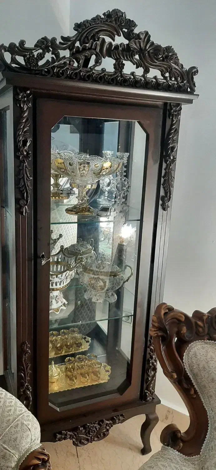 ویترین چوبی سلطنتی|بوفه، ویترین، کنسول|تهران, قنات‌کوثر|دیوار