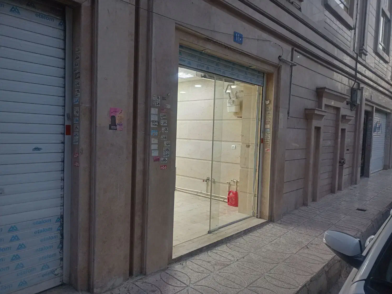 ۱۵ متر تجاری (بیگلو ـ نجفی غربی)|اجارهٔ مغازه و غرفه|تهران, شهرک فردوس (حسینی)|دیوار