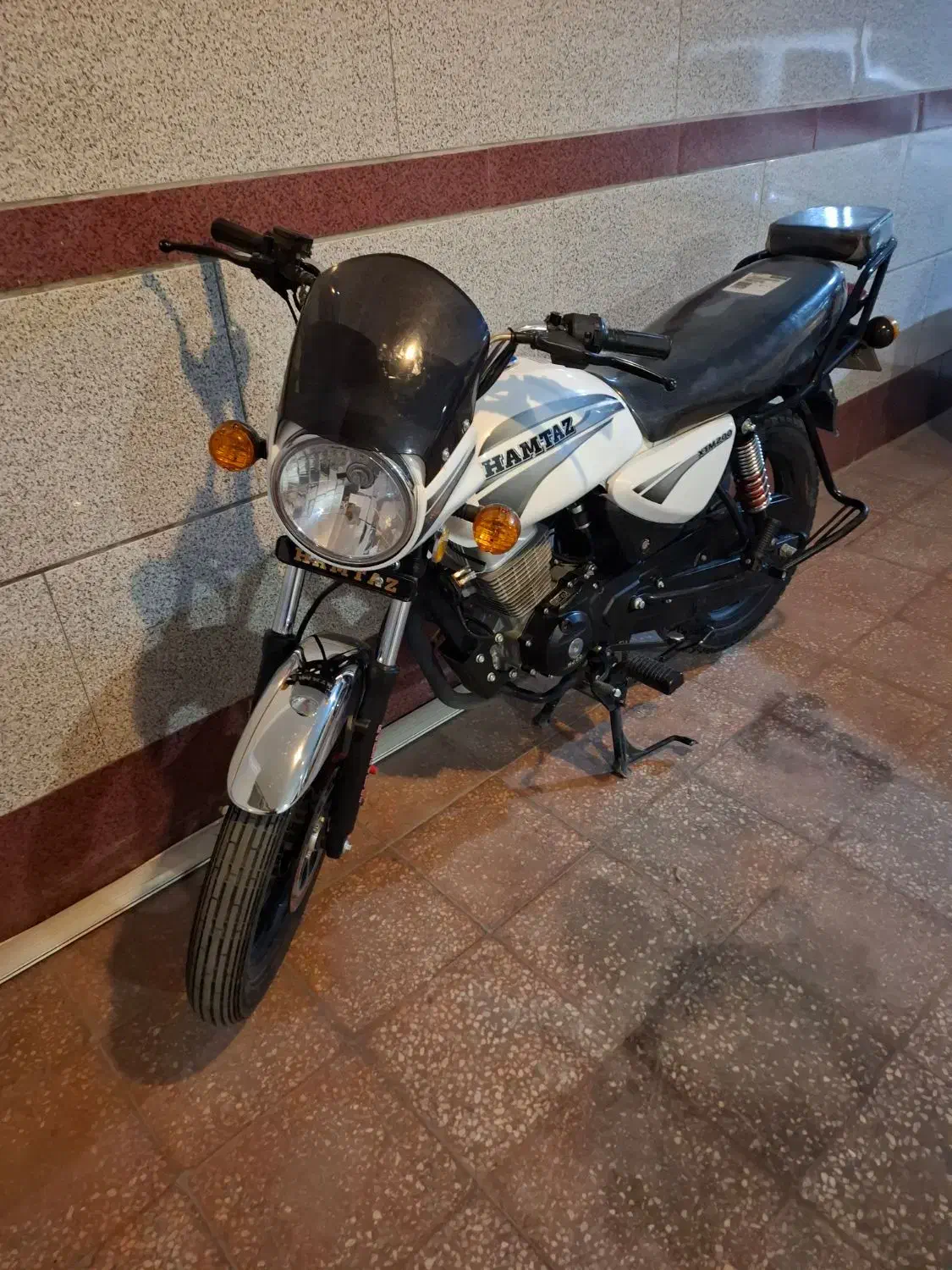 موتورباکسرطرح همتاز سند سفید یک‌سال بیمه|موتورسیکلت|بروجرد, |دیوار