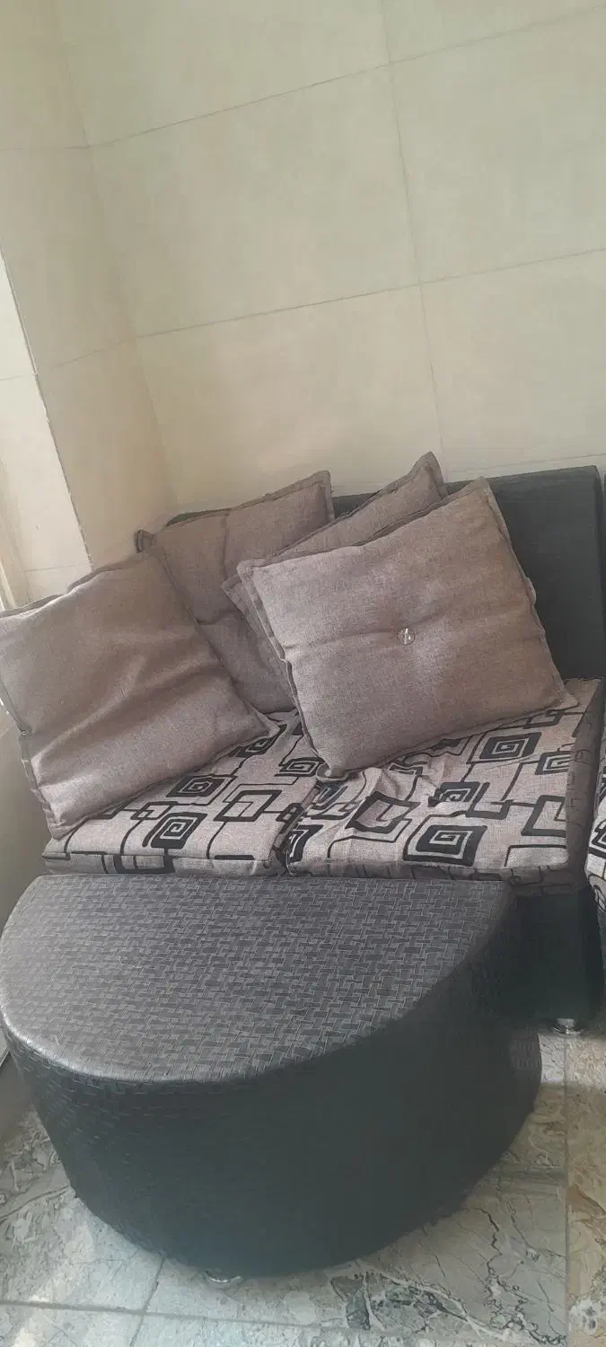 فروش اثاث فوری|مبلمان خانگی و میز عسلی|قم, سرحوض|دیوار