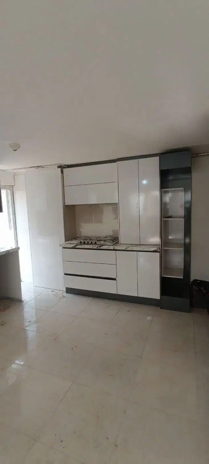 کابینت آشپز خانه طوسی سفید|مصالح و تجهیزات ساختمان|بومهن, |دیوار