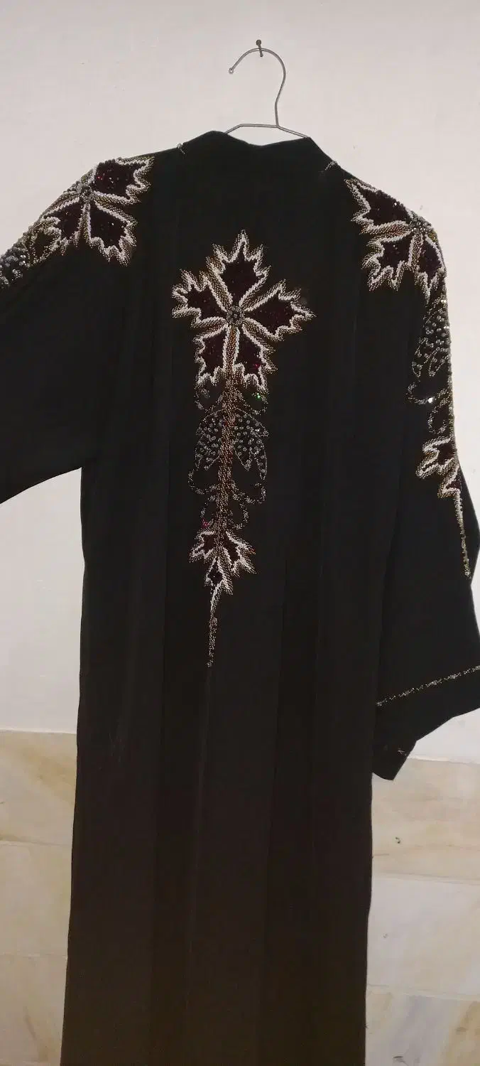 چادر حجاب|لباس|یزد, |دیوار