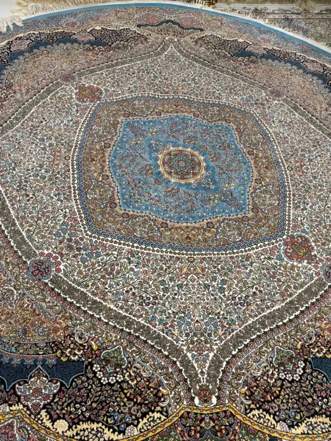 فرش گرد|فرش|قم, دانش|دیوار