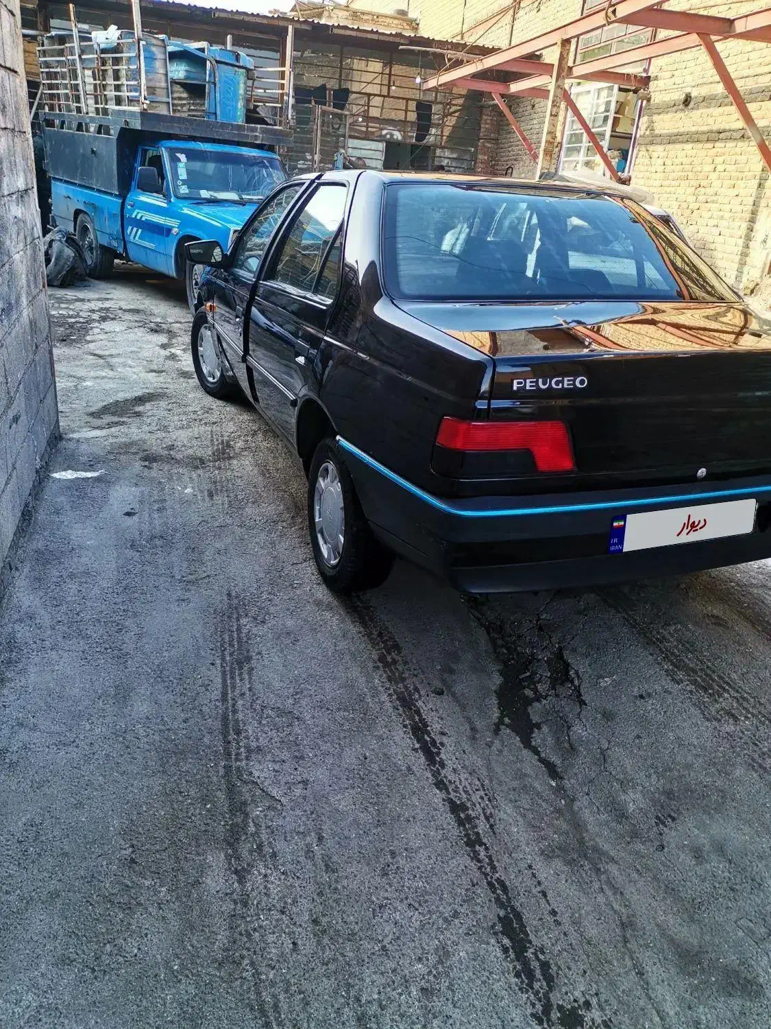 پژو 405مشکی در حد|خودرو سواری و وانت|نوشین شهر, |دیوار