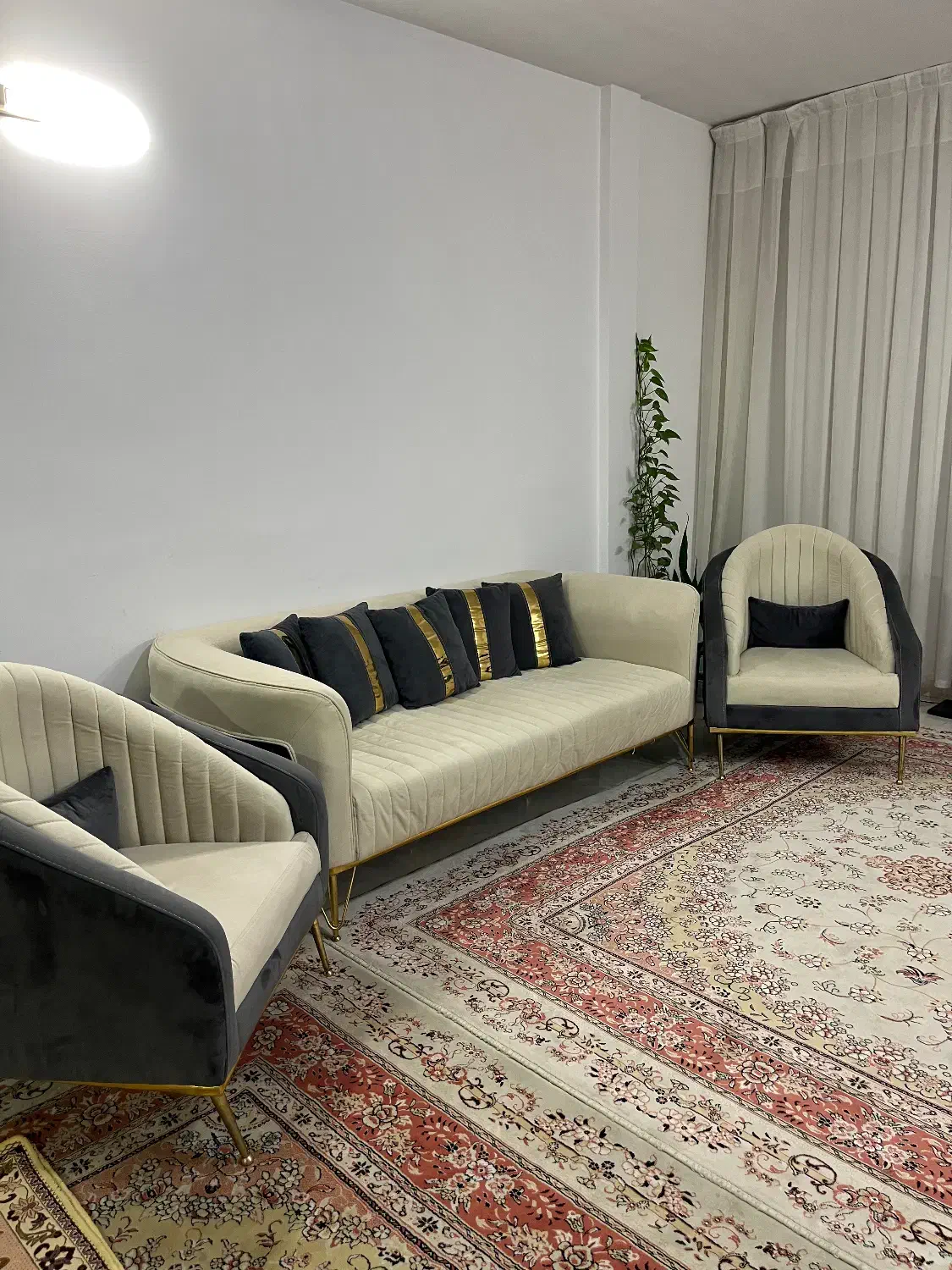 مبل ۵ نفره نیم ست|مبلمان خانگی و میز عسلی|مشهد, امیریه|دیوار