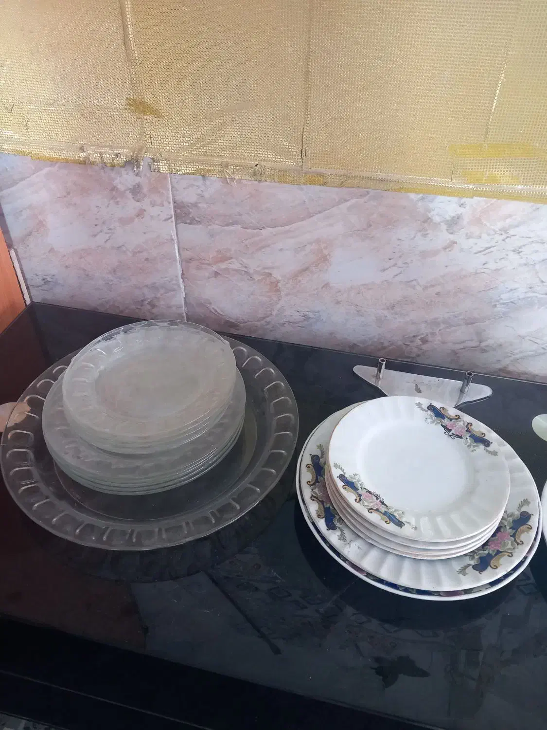 بشقاب|ظروف سرو و پذیرایی|شیراز, شریف‌آباد|دیوار