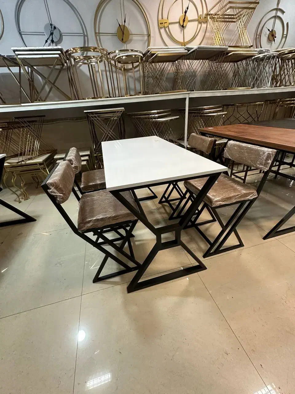 جلو مبلی  غذاخوری  میز|میز و صندلی غذاخوری|مشهد, سید رضی|دیوار