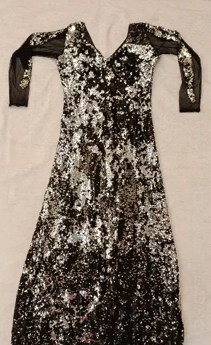 لباس مجلسی|لباس|قم, بنیاد|دیوار