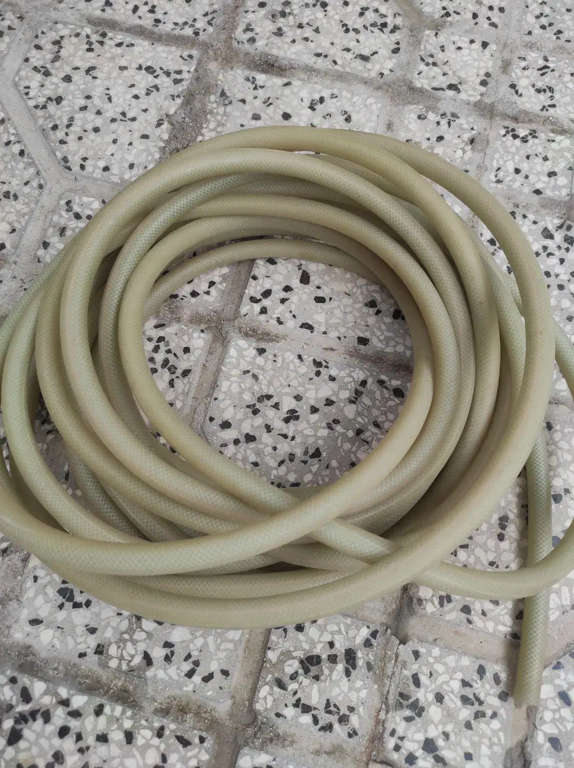 شیلنگ سالم جنس محکم  بشرط|مصالح و تجهیزات ساختمان|فاضل آباد, |دیوار