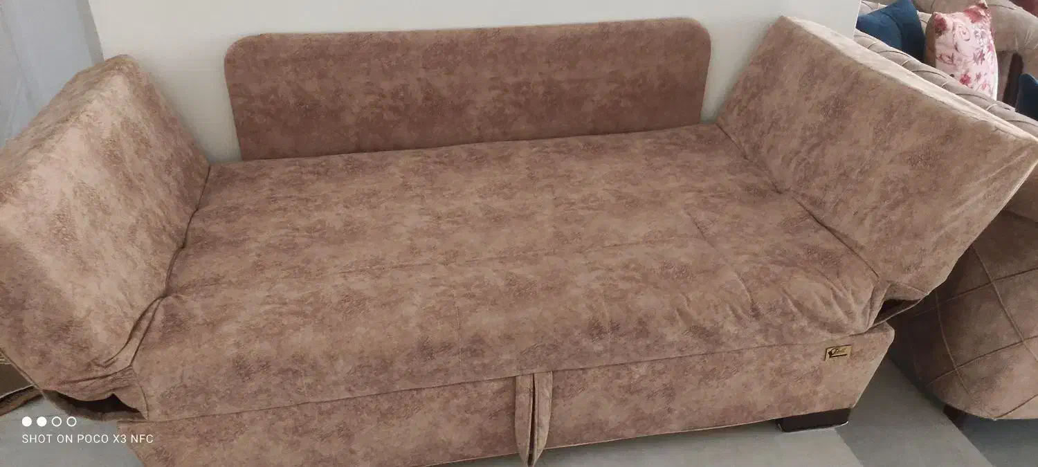 مبل تخت خواب شو|مبلمان خانگی و میز عسلی|گرگان, |دیوار