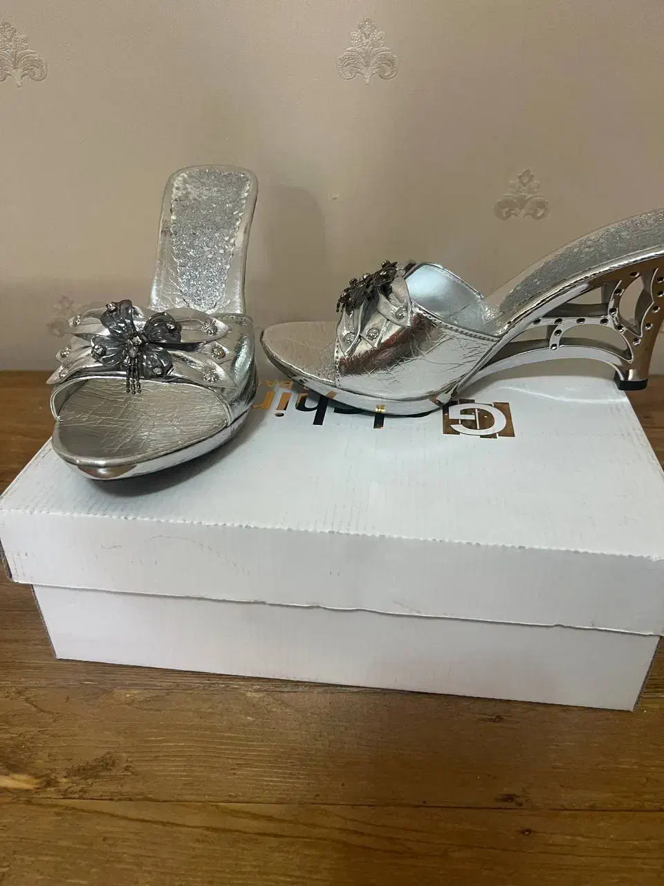 صندل خارجی نو وشیک سایز ۳۸|کیف، کفش، کمربند|تبریز, |دیوار