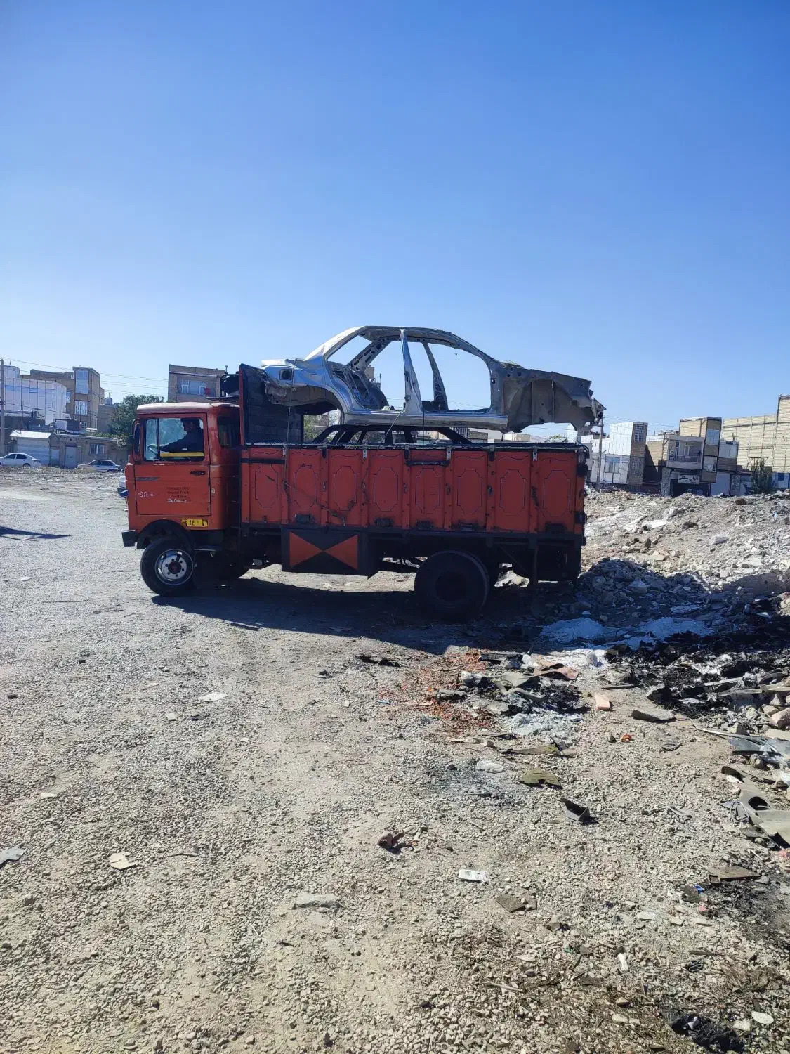 فرسوده پیکان تاکسی اردی تصادفی سوخته|خودرو سواری و وانت|کرمانشاه, |دیوار