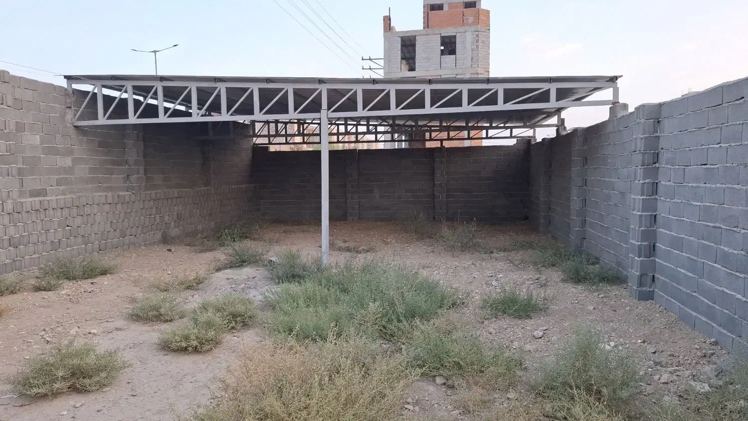 اجاره گاراژ ۲۰۰ متری سه‌نبش با دهنه ۲۰ متری|اجارهٔ مغازه و غرفه|بجنورد, |دیوار