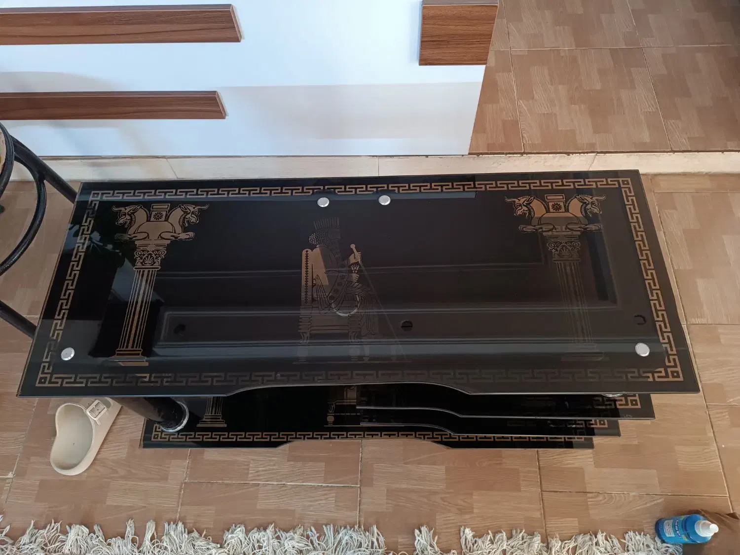 میز تلویزیون و دستگاه دیجیتال|میز تلویزیون|شیراز, کوشک میدان|دیوار