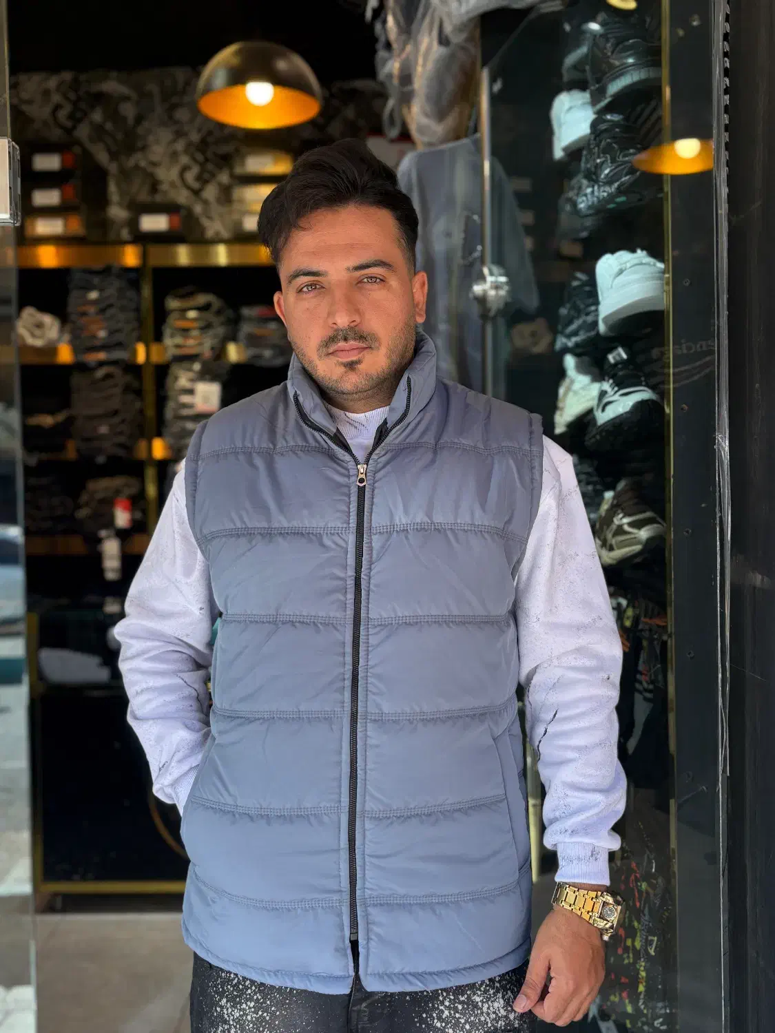 پافر|لباس|تهران, خاک سفید|دیوار